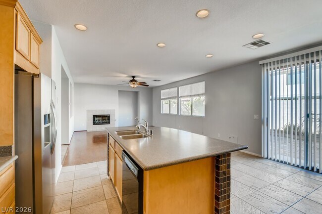 Building Photo - 9294 Eaton Creek Ct