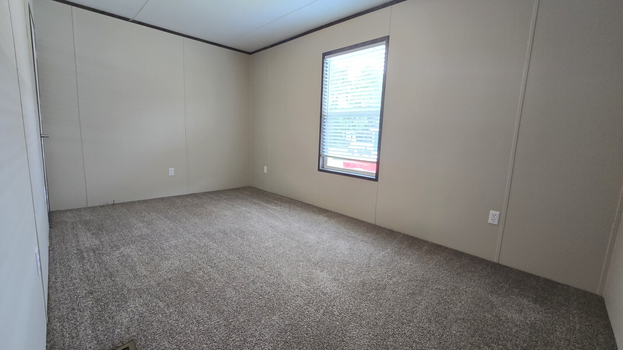 Building Photo - 305 Fryer St