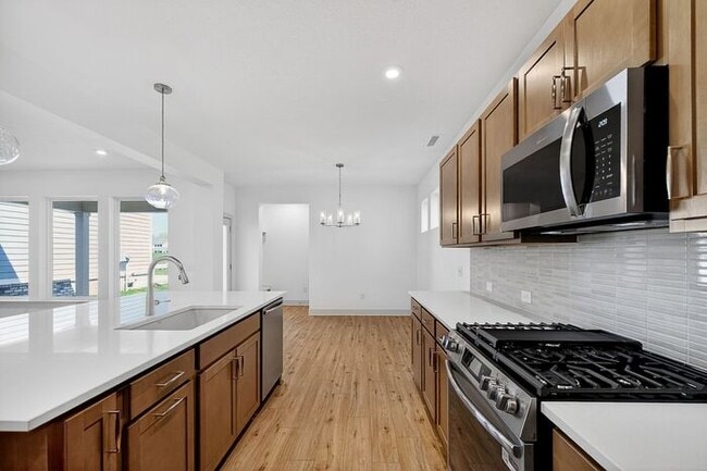 Building Photo - Brand-New Westfield Home Near Grand Park