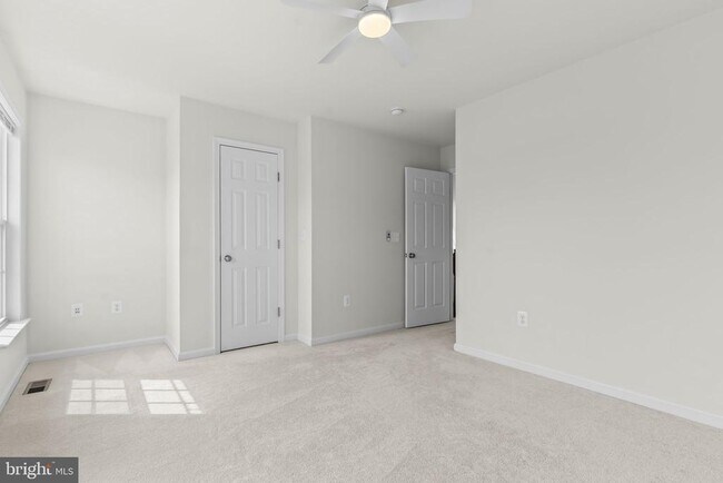 Building Photo - 15641 John Diskin Cir