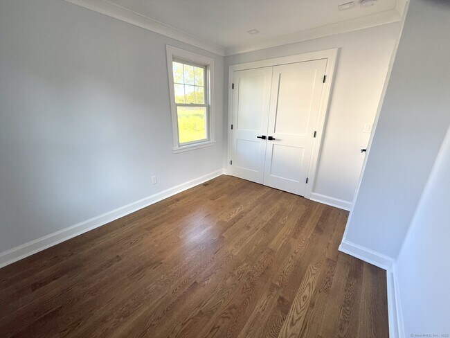 Building Photo - 1 Sandy Way