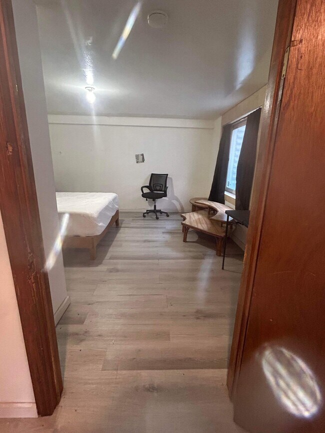 Building Photo - 121 Southern Blvd