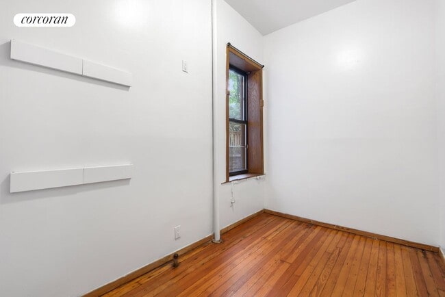 Building Photo - 55 Hicks St