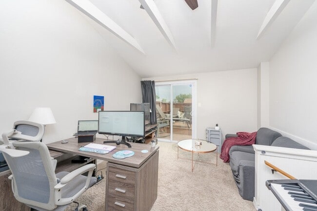 Building Photo - 1516 William St