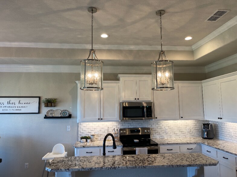 Building Photo - 7549 Salerno Ct