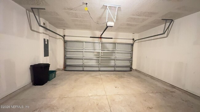 Building Photo - 144 Redbud Rd