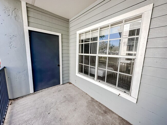 Building Photo - 6225 Saratoga Blvd