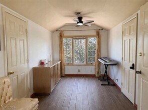 Building Photo - 1037 Bracken Ave