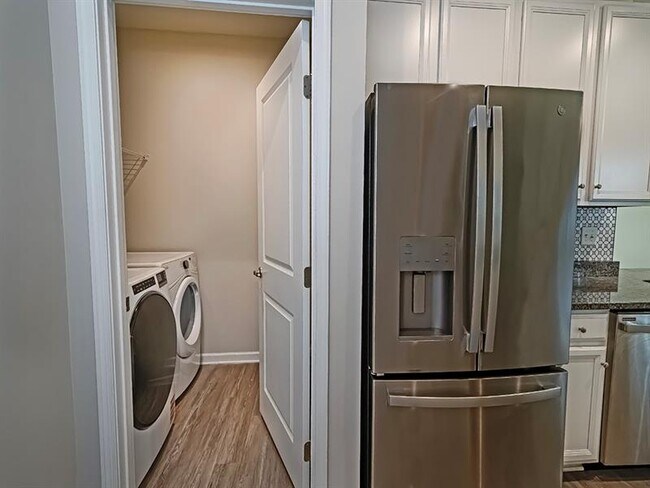 Building Photo - 117 Melinda Ct