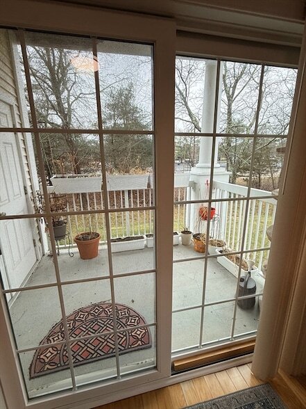 Building Photo - 2000 Davenport Ave