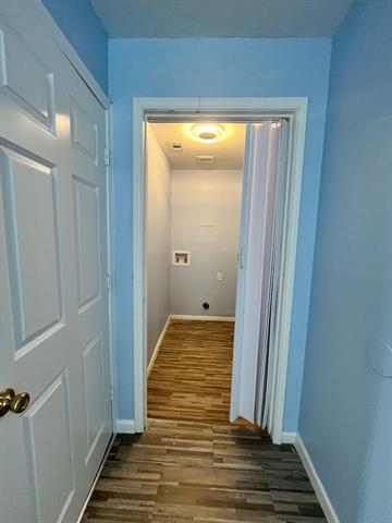 Building Photo - 4418 Sherwood Dr