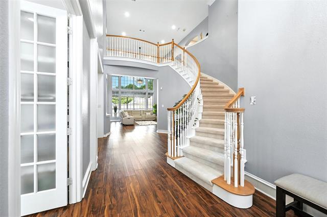 Building Photo - 8105 Hazeltine Dr