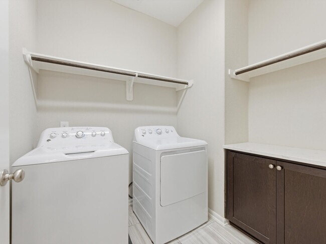 Building Photo - 28043 Rocky Heights Dr