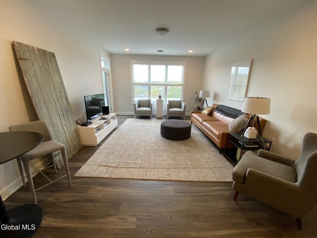 Building Photo - 130 Excelsior Ave