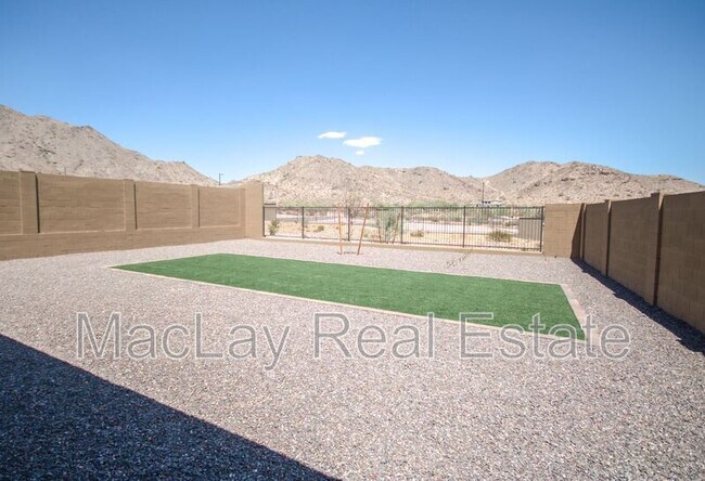 Building Photo - 21326 W Roanoke Ave