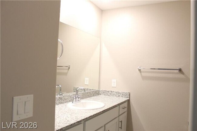 Building Photo - AMAZING 4 BEDROOM IN THE HEART OF ALIANTE