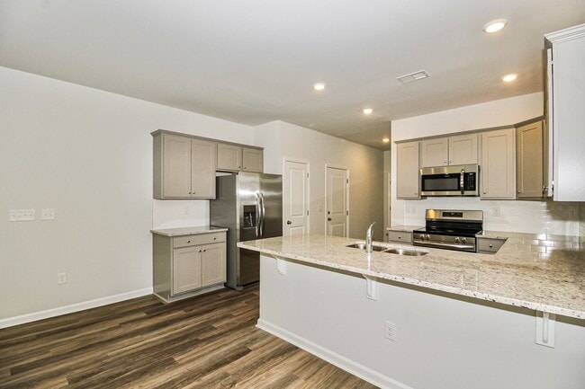 Building Photo - 333 Parkington Ln