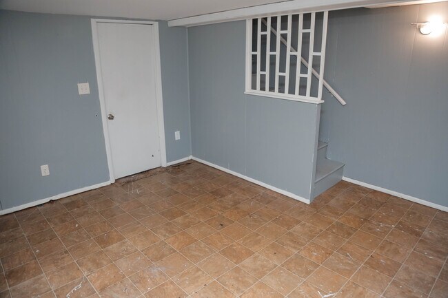 Basement 2 - 4231 Nicholas Ave