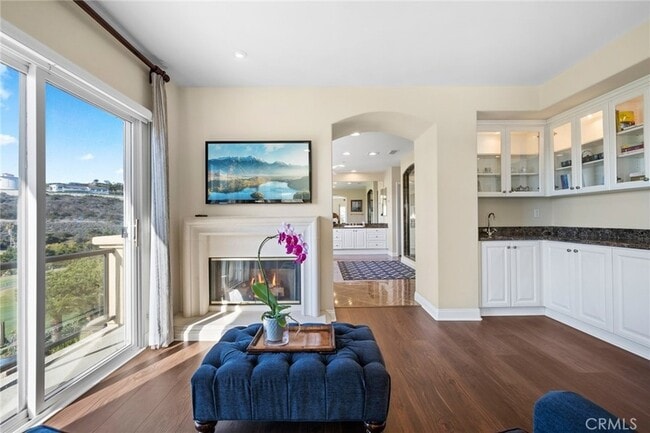 Building Photo - 15 Vista Cielo