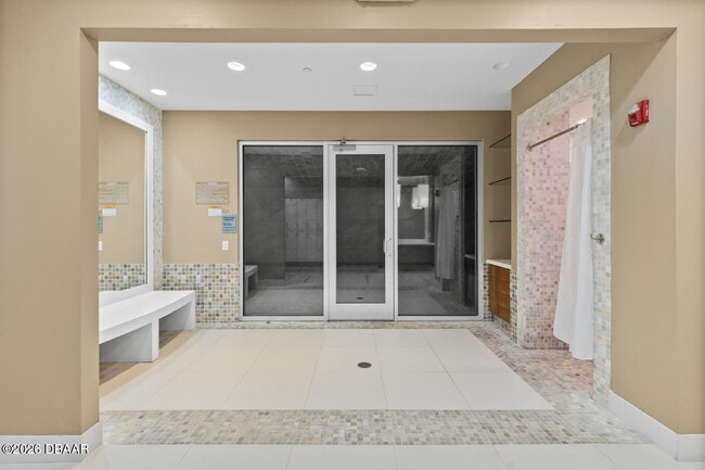 Building Photo - 241 Riverside Dr