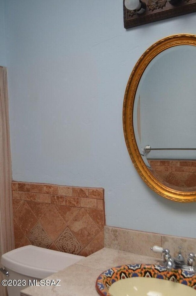 Building Photo - 961 Vía Terrado