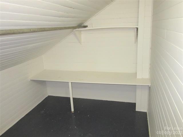 Building Photo - 511 S 4th St