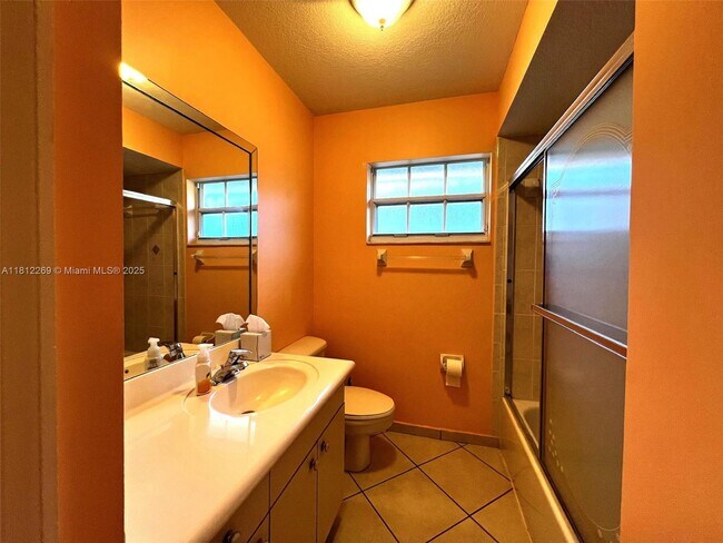 Building Photo - 10139 SW 161st Pl