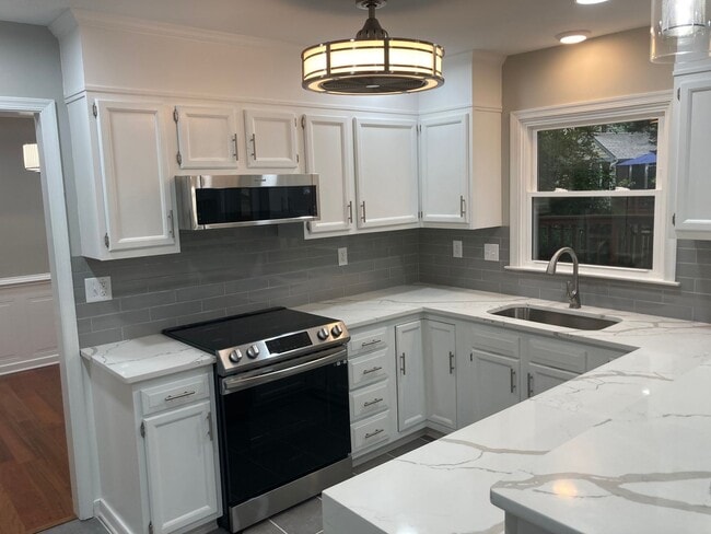 Building Photo - 12412 McAllen Ct