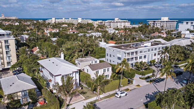 Building Photo - 155 Peruvian Ave