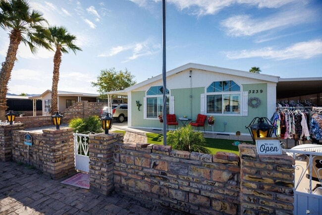 Building Photo - 13239 E 49th Dr