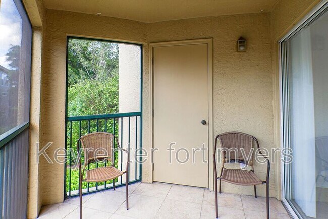 Building Photo - 8861 colonnades Ct W