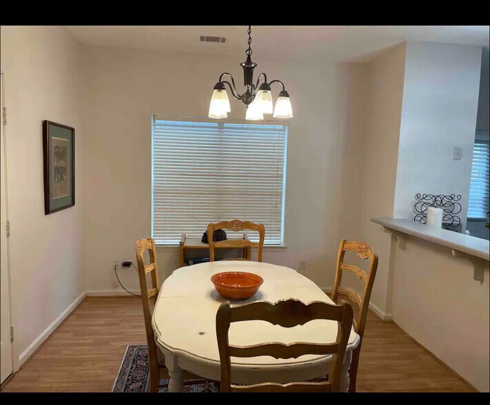 Dining room with seating fir 6 - 161 Shelby Dr