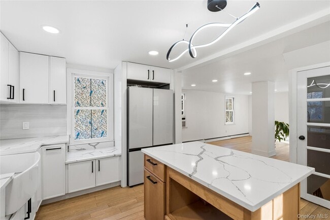 Building Photo - 15 Hicks St