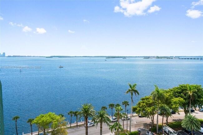 Building Photo - 1408 Brickell Bay Dr