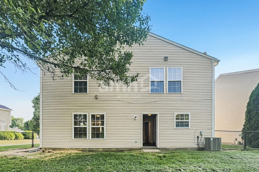 Building Photo - 6711 Earlswood Dr