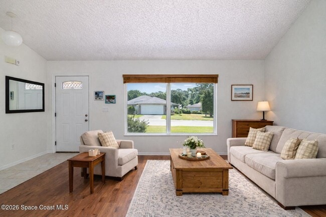 Building Photo - 1410 Vander Ave SE