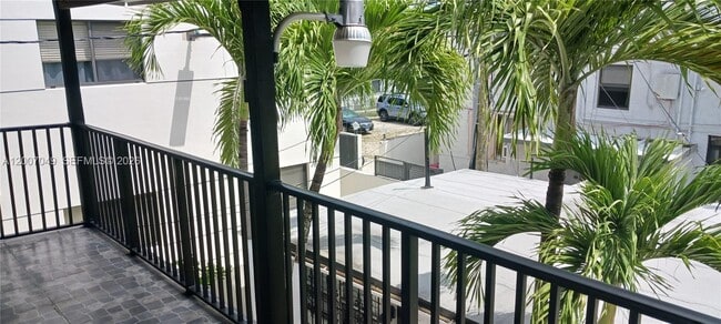 Building Photo - 2272 SW 8th St