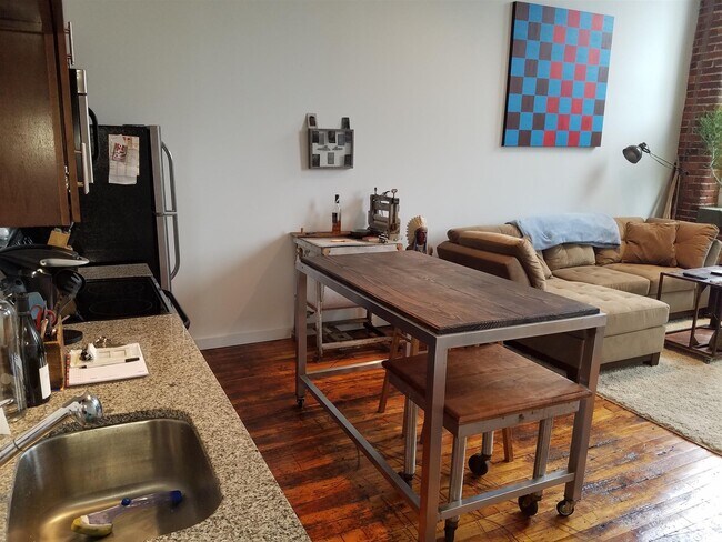 Building Photo - 1350 Rosa L Parks Blvd