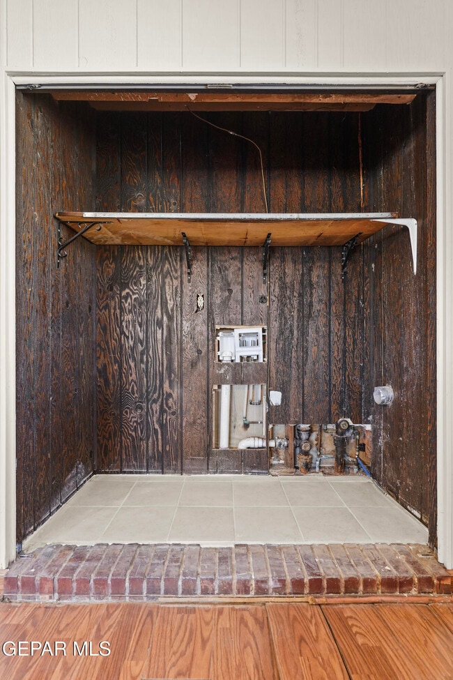 Building Photo - 7316 Clemente Ave