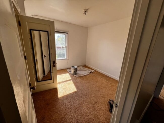 Building Photo - 8906-8908 Hilton Str,