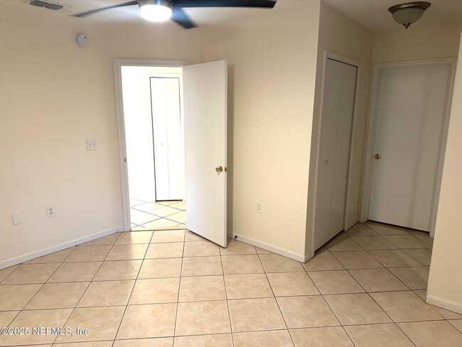 Building Photo - 1655 The Greens Way