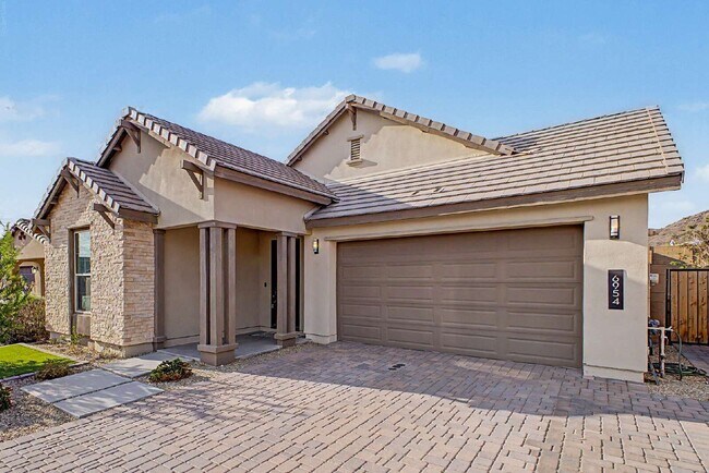 Building Photo - 6954 W Maya Way