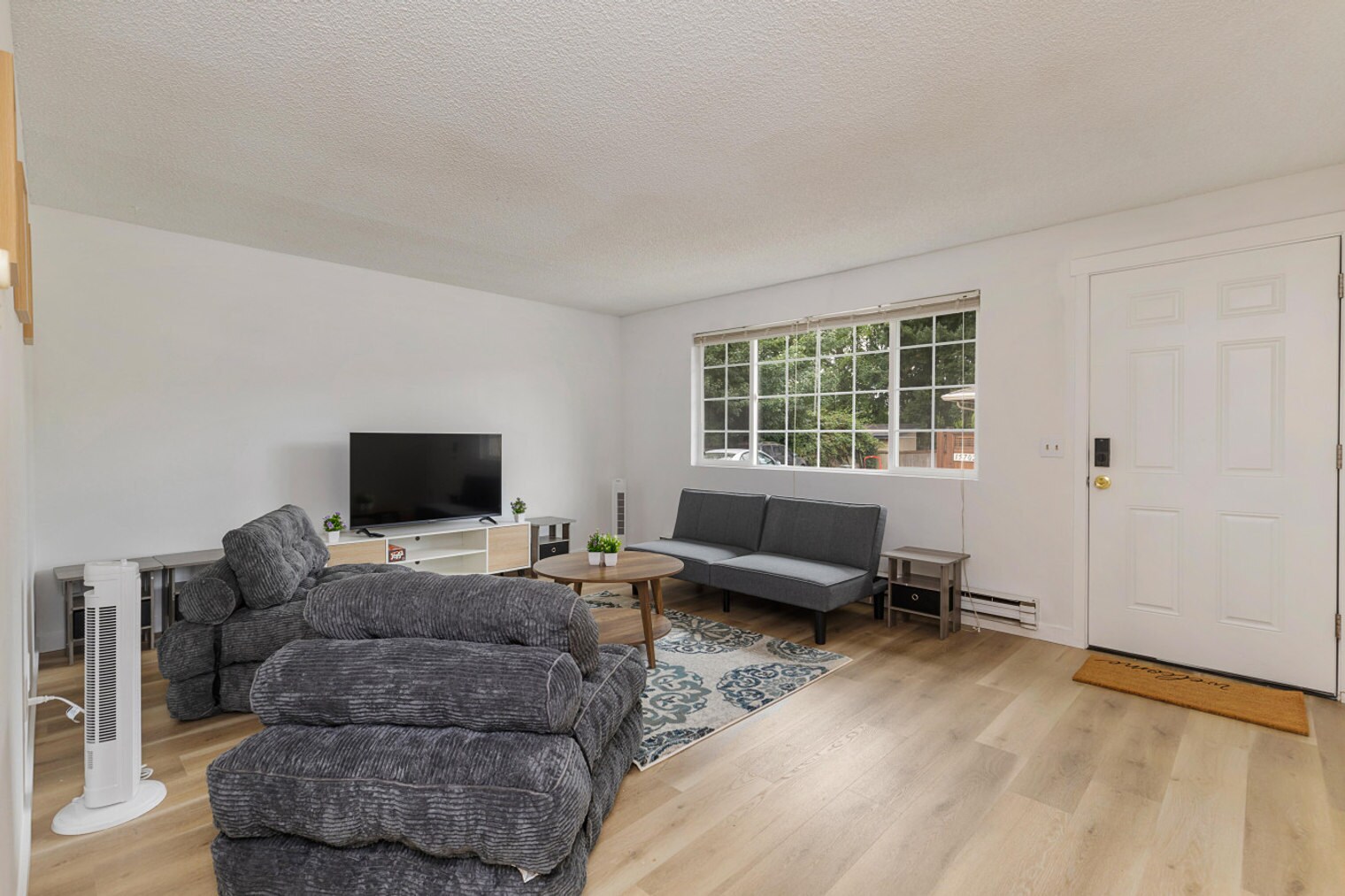 Building Photo - 15704 Ash Way