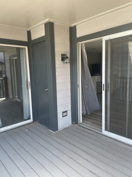 Building Photo - 18865 Vineyard Point Ln