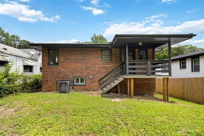 Building Photo - 74 Chappell Rd NW
