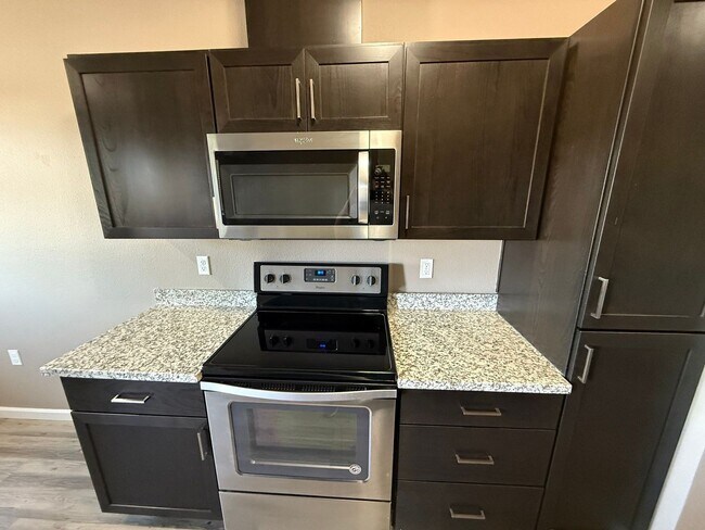 Building Photo - 4225 Hawthorne Ave NE