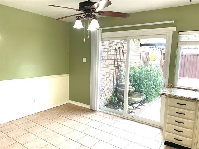 Building Photo - 1209 Crestwood Ct