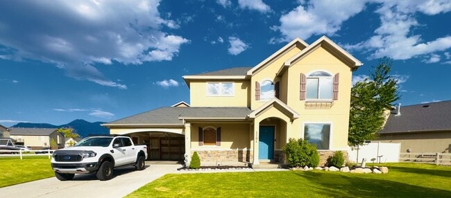 Building Photo - 1701 S 900 W