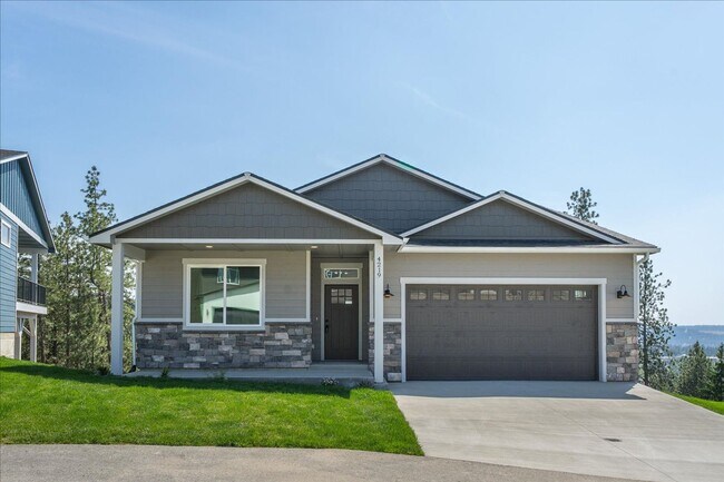 Building Photo - $3,375 - 4 Bed / 3 Bath Gorgeous Brand New Build Home with Beautiful Views