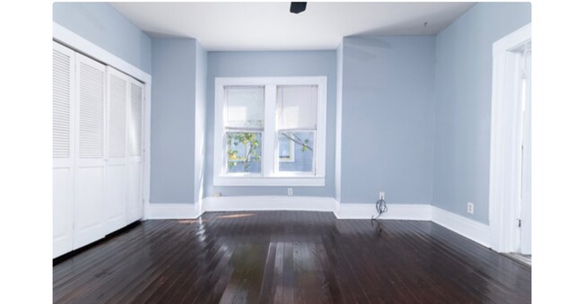 Building Photo - 208 E Arsenal St